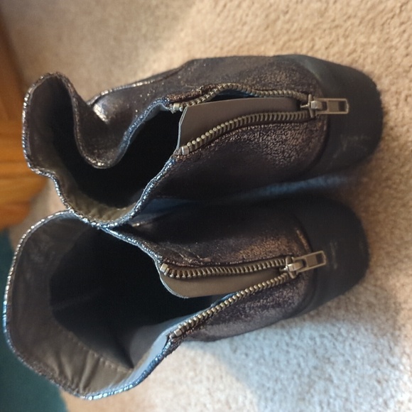 Not Rated heeled ankle boots - Picture 2 of 5